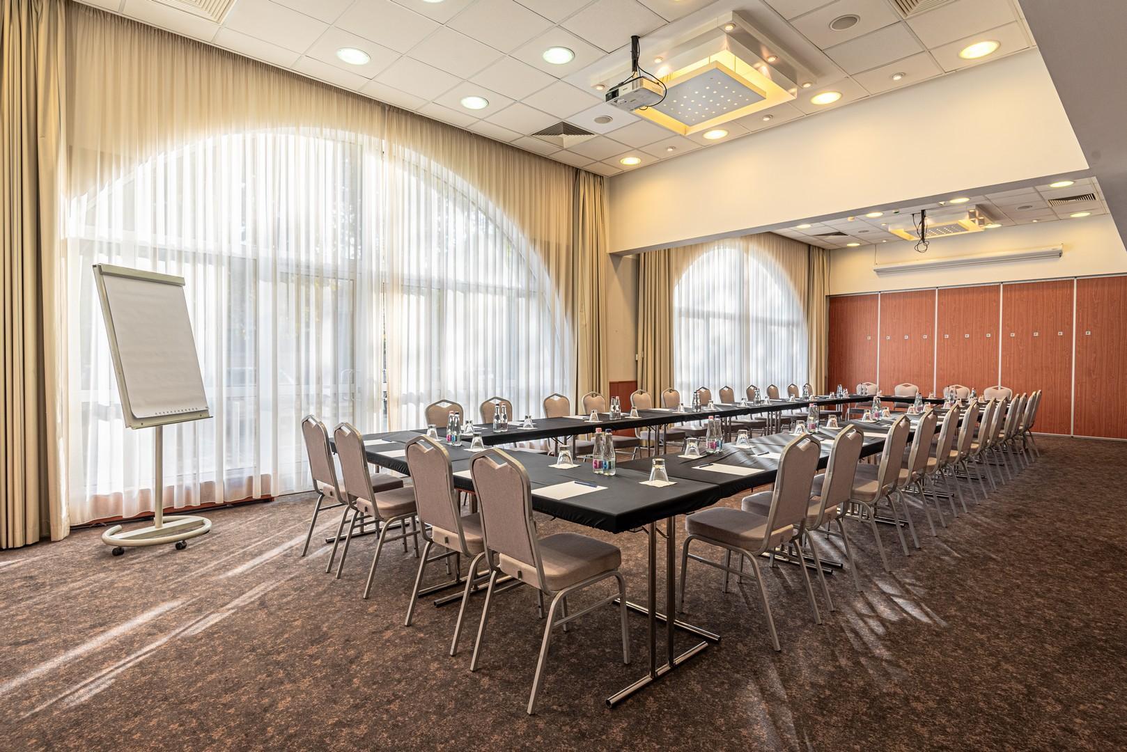Castrum Hotel Székesfehérvár Eksteriør bilde