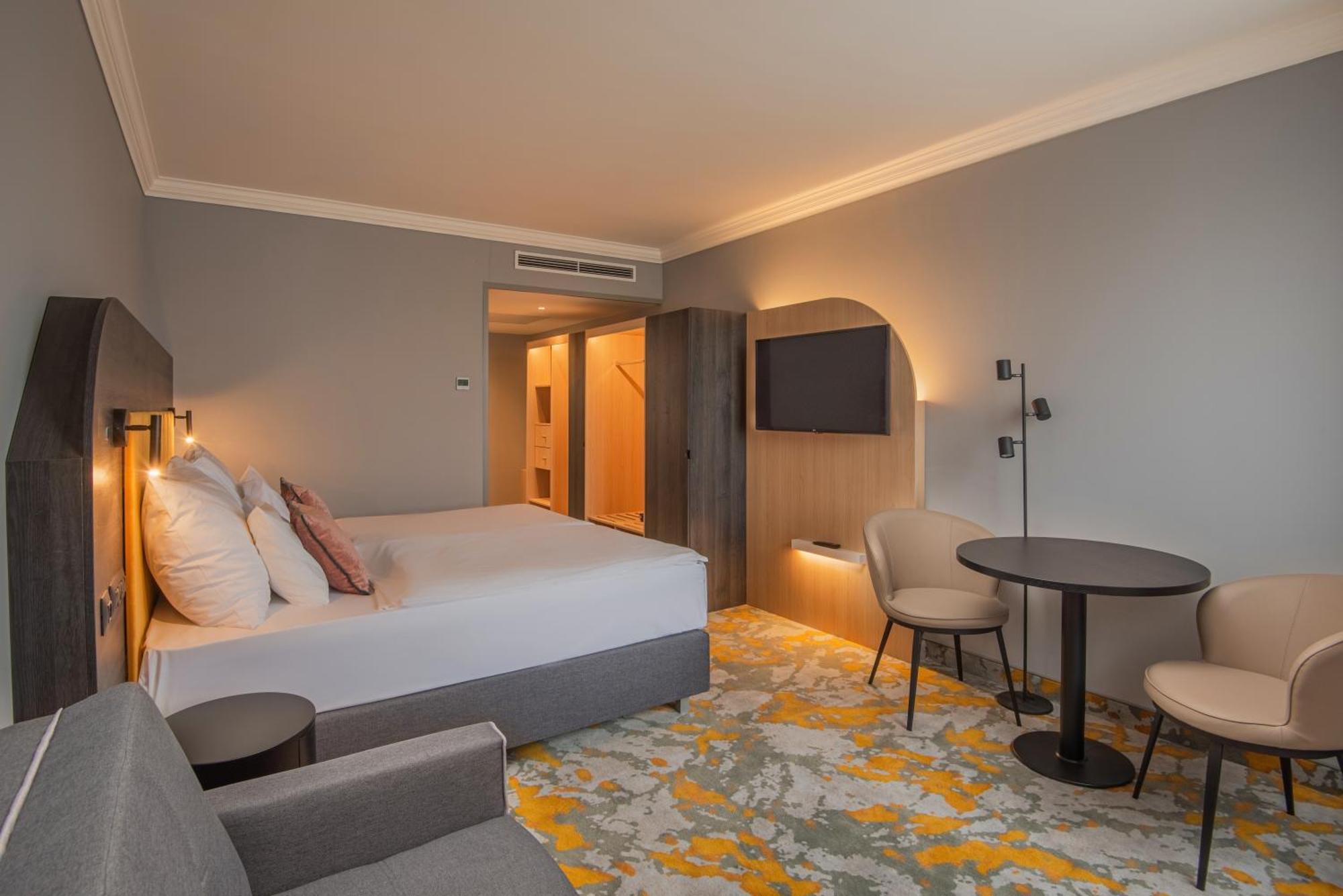 Castrum Hotel Székesfehérvár Eksteriør bilde